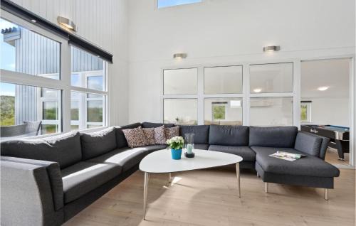 Houvig Strand House | Holiday Home Sortebærdalen Ringkøbing X