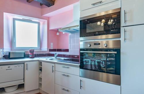 Le Planet House | Holiday Home Sténaïs by Interhome