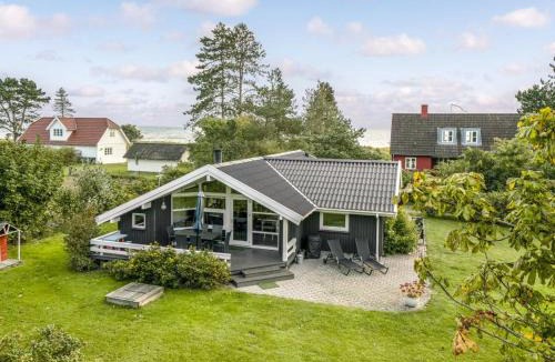 Vejlby Fed House | Holiday Home Stasia - 75m from the sea by Interhome
