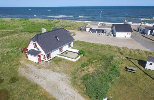 Lild Strand House | Holiday Home Stinne - 50m from the sea by Interhome