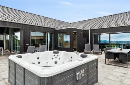Vibæk Strand House | Holiday Home Straale - 50m from the sea by Interhome