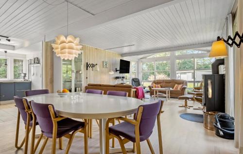 Faldsled House | Holiday Home Strandholmen Millinge Xi