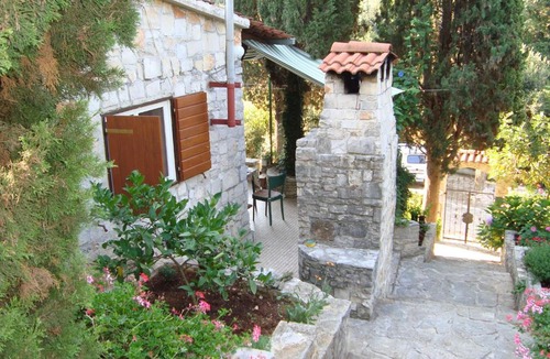 Maslinica House | Holiday home Sunce - relaxing & quiet