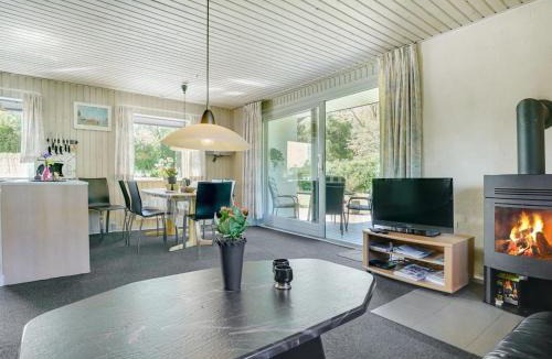 Vejlby Fed House | Holiday Home Suni - 400m from the sea by Interhome