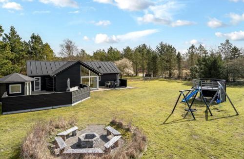 Tversted House | Holiday Home Sunna - 1-2km from the sea by Interhome
