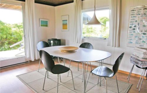 Lild Strand House | Holiday Home Svenstibakkevej Frøstrup Xii