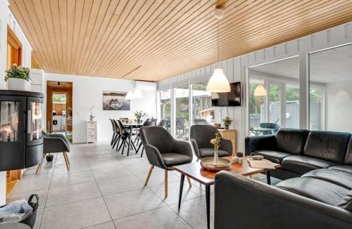 Kramnitse House | Holiday Home Sverker - 300m from the sea by Interhome