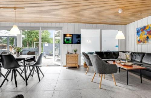 Kramnitse House | Holiday Home Sverker - 300m from the sea by Interhome