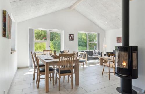 Hou House | Holiday Home Swarthovde - from the sea by Interhome