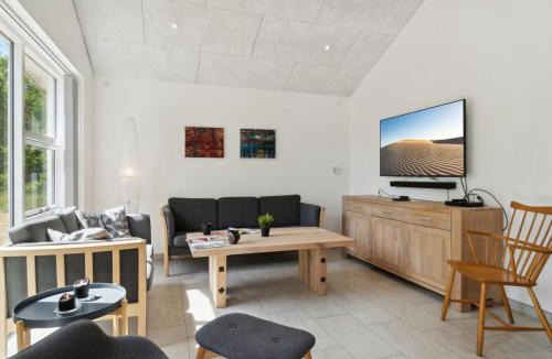 Hou House | Holiday Home Swarthovde - from the sea by Interhome