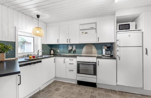 Lodbjerg Hede House | Holiday Home Sylvi - 1-7km from the sea by Interhome