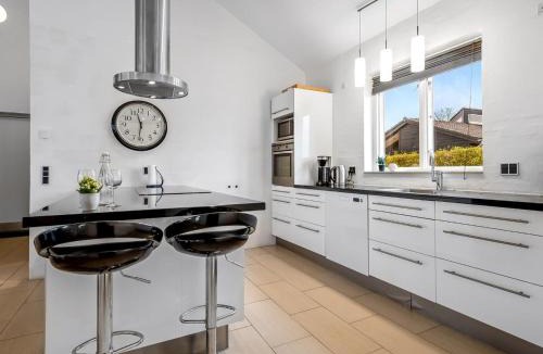 Grena Strand House | Holiday Home Synne - 350m from the sea by Interhome