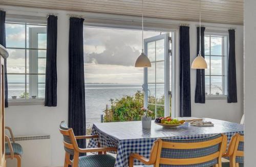 Skarup Fyn House | Holiday Home Tana - 5m from the sea by Interhome