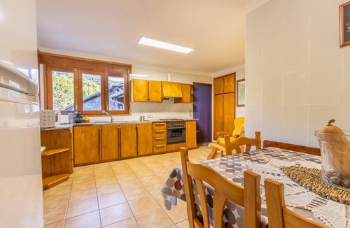 Les Igesies House | Holiday Home 'Teule 1' with Mountain View, Shared Pool and Wi-Fi