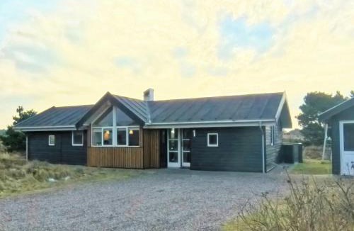 Henne Strand House | Holiday Home Thrugils - 800m from the sea by Interhome