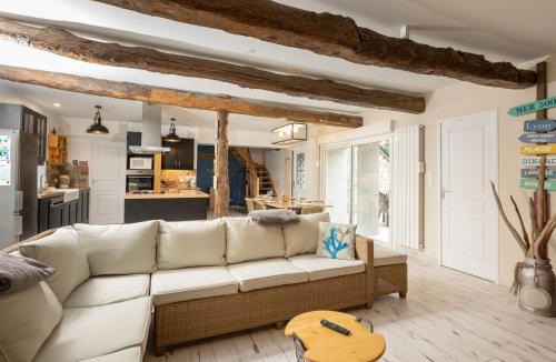 Cherrueix House | Holiday Home Tiegezh by Interhome