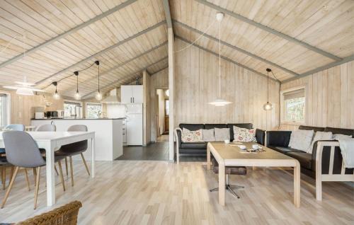 Follenslev House | Holiday Home Tjørnemarken