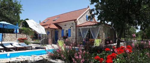 Oklaj House | Holiday Home Toma
