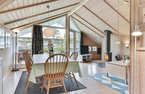 Spodsbjerg House | Holiday Home Tore - 200m from the sea by Interhome