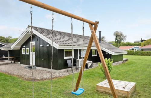 Spodsbjerg House | Holiday Home Tore - 200m from the sea by Interhome