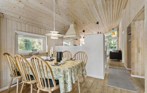 Hou House | Holiday Home Torndrup Tværvej