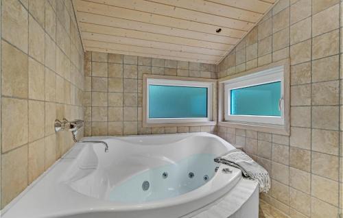 Hovborg House | Holiday Home Torpet Hovborg