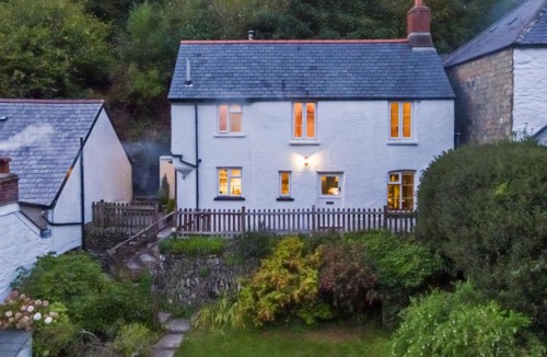 Barbrook House | Holiday Home Tree Tops by Interhome