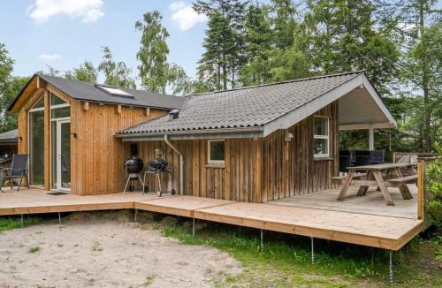 Hou House | Holiday Home Uma - from the sea by Interhome