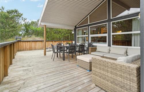 Skram House | Holiday Home Uranusvej Ii