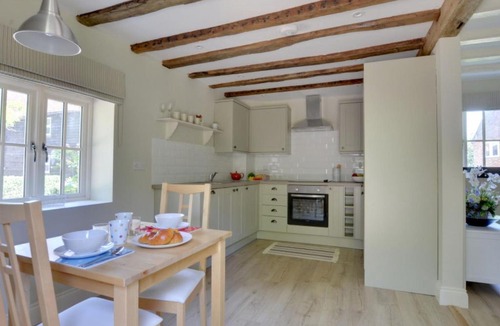 Leigh House | Holiday Home Valley View by Interhome