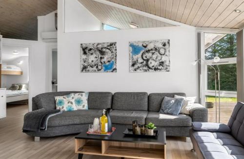 Hvorup Klit House | Holiday Home Vaula - 800m from the sea by Interhome