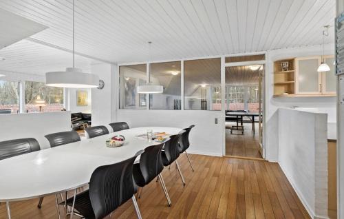 Øhuse House | Holiday Home Vester Mosevej Ulfborg Denm