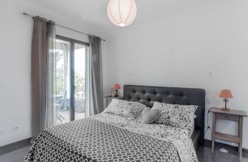 Les Lecques House | Holiday Home Villa by Interhome