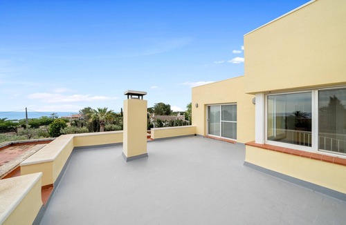 Costa Dorada House | Holiday Home "Vila Roser" close to the Sea with Private Pool & Wi-Fi
