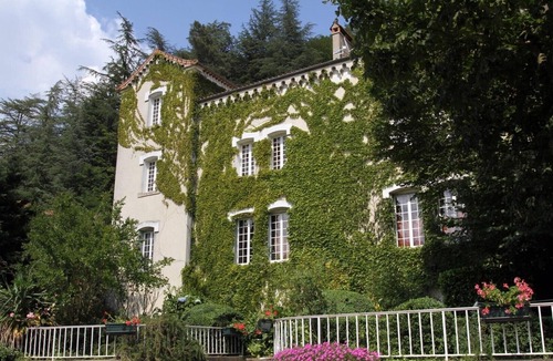 Vals-les-Bains House | Holiday Home “Villa Aimée” with Mountain View, Balcony, and Wi-Fi