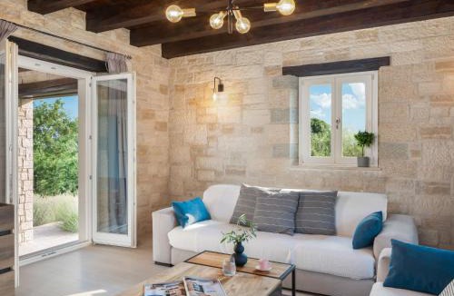 Mofardini House | Holiday Home Villa Grando II by Interhome