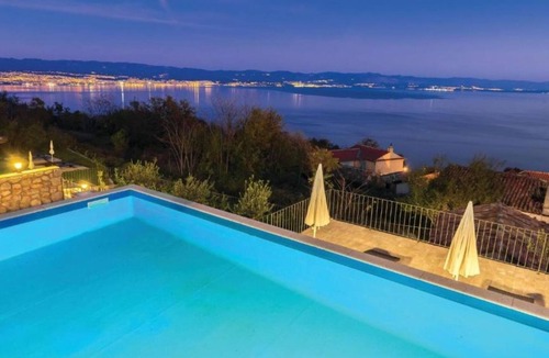 Obrs Villa | Holiday home Villa Bella with pool by Villas Guide