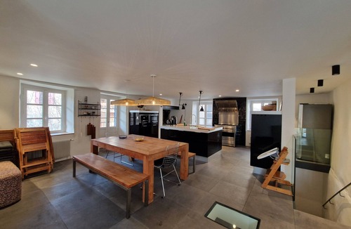 Lavaudieu House | Holiday Home “Villa Lavaudieu” with Private Pool, Terrace and Wi-Fi