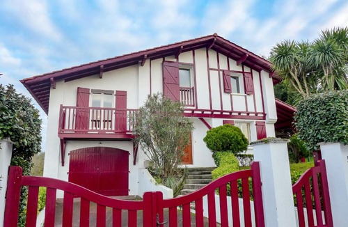 Bidart House | Holiday Home Villa Lukuchenia