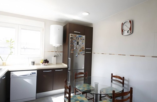 Cambrils House | Holiday Home 'Villa María Magdalena' with Private Terrace, Wi-Fi and Air Conditioning