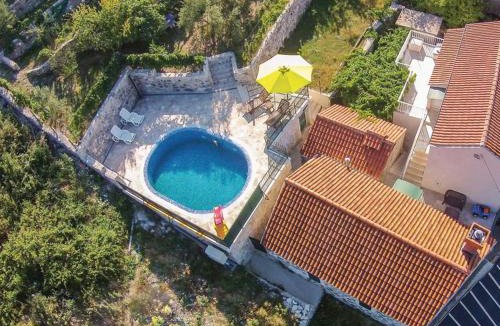 Oslje House | Holiday Home Villa mit Pool- Oslje by Interhome