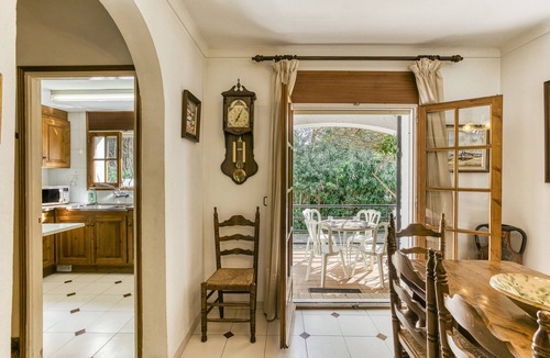 L'Escala House | Holiday Home 'Villa Montgó Parc Con Piscina' with Mountain View, Shared Pool and Air Conditioning