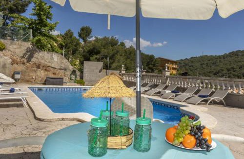 Castellet i la Gornal House | Holiday Home Villa Rosales by Interhome