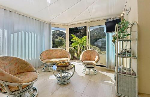 Tharon-Plage House | Holiday Home Villa Sel et Pins by Interhome