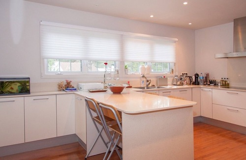 Olivella Villa | Holiday Home 'Villa Sitges Mas Mestre' with Mountain View, Wi-Fi and Air Conditioning