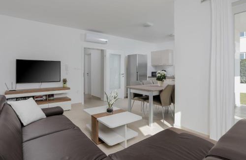 Nova Vas House | Holiday Home Villa Tonka by Interhome