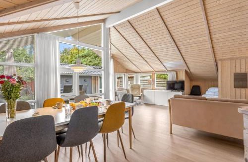Sklskr House | Holiday Home Vilmar - 250m from the sea by Interhome