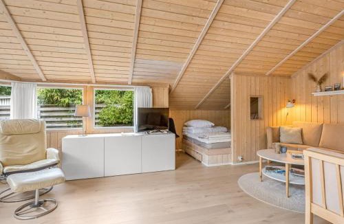 Sklskr House | Holiday Home Vilmar - 250m from the sea by Interhome