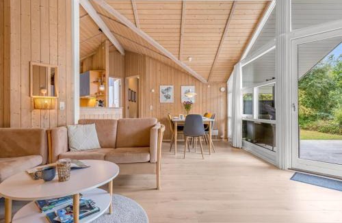 Sklskr House | Holiday Home Vilmar - 250m from the sea by Interhome