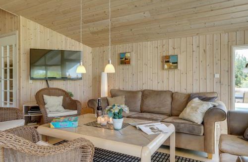 Kramnitse House | Holiday Home Vilvi - 500m from the sea by Interhome